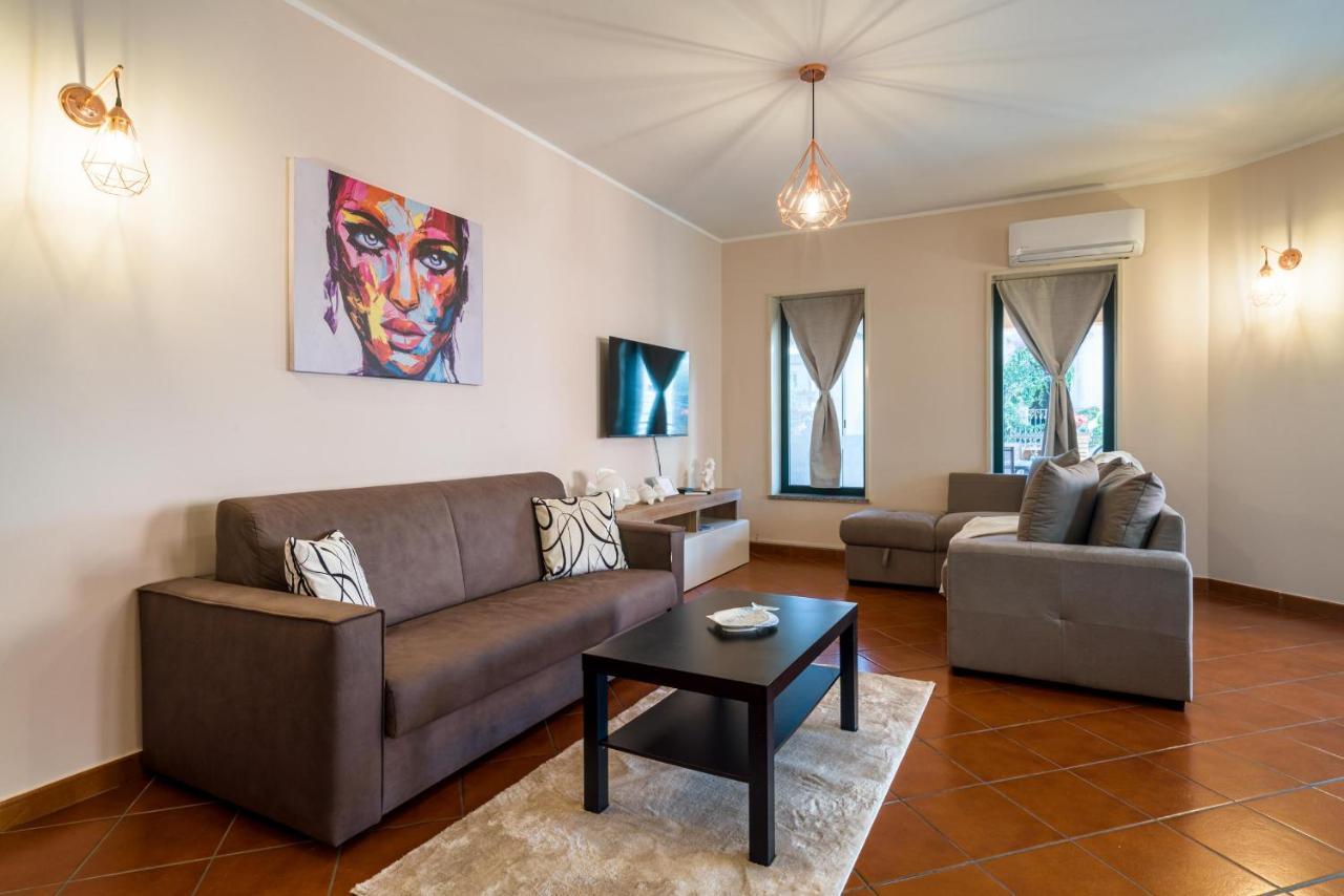 Loft Angolo Sul Mare Letoianni Exterior foto